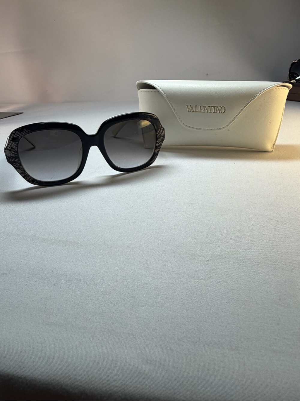 Valentino V678SA Lace Print Oversized Sunglasses Black White Made in Italy